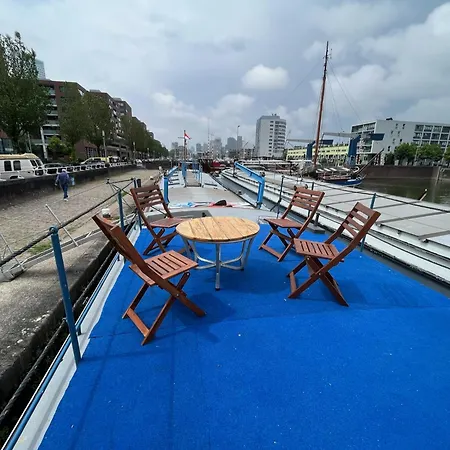 Botel Boco Living